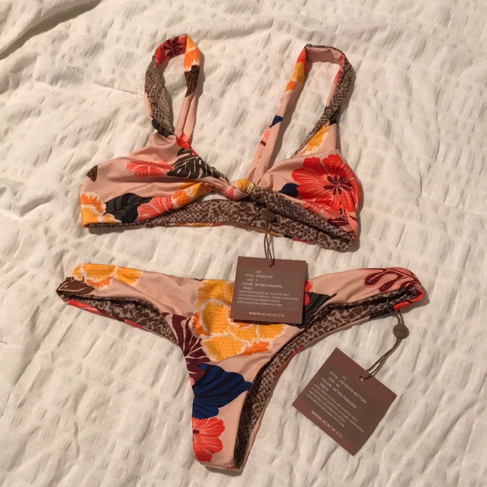 ❌SOLD❌ACACIA retro print 🌺